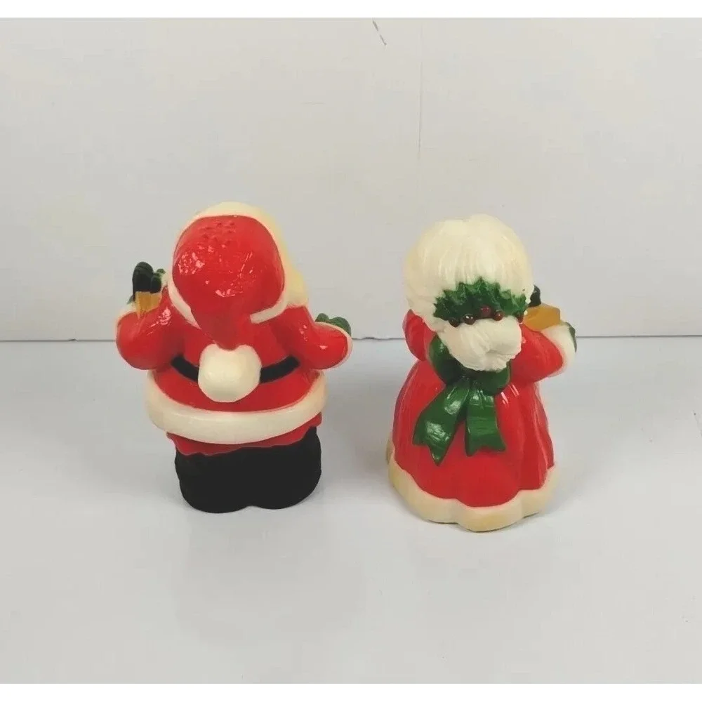 Vintage Hallmark Christmas Santa Mrs Claus‎ Salt Pepper Shakers Hallmark Cards